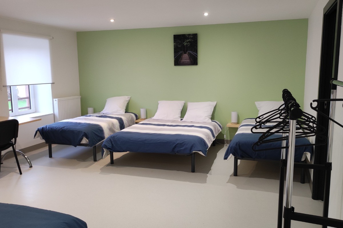 Grande chambre 4 étage - 6 pers - Gîte collectif La Ruche