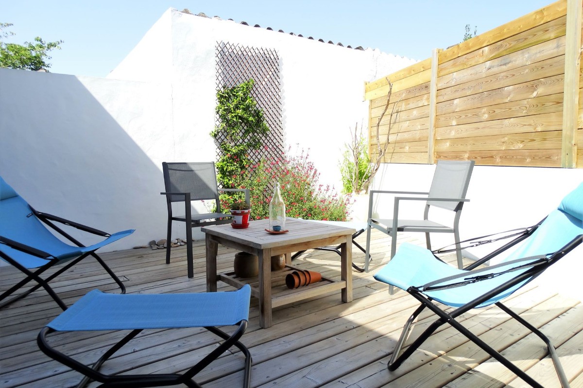 Terrasse sur l'arrière, à l’abri des regards