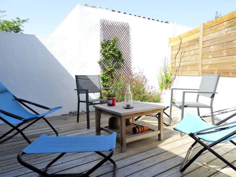 Terrasse sur l'arrière, à l’abri des regards