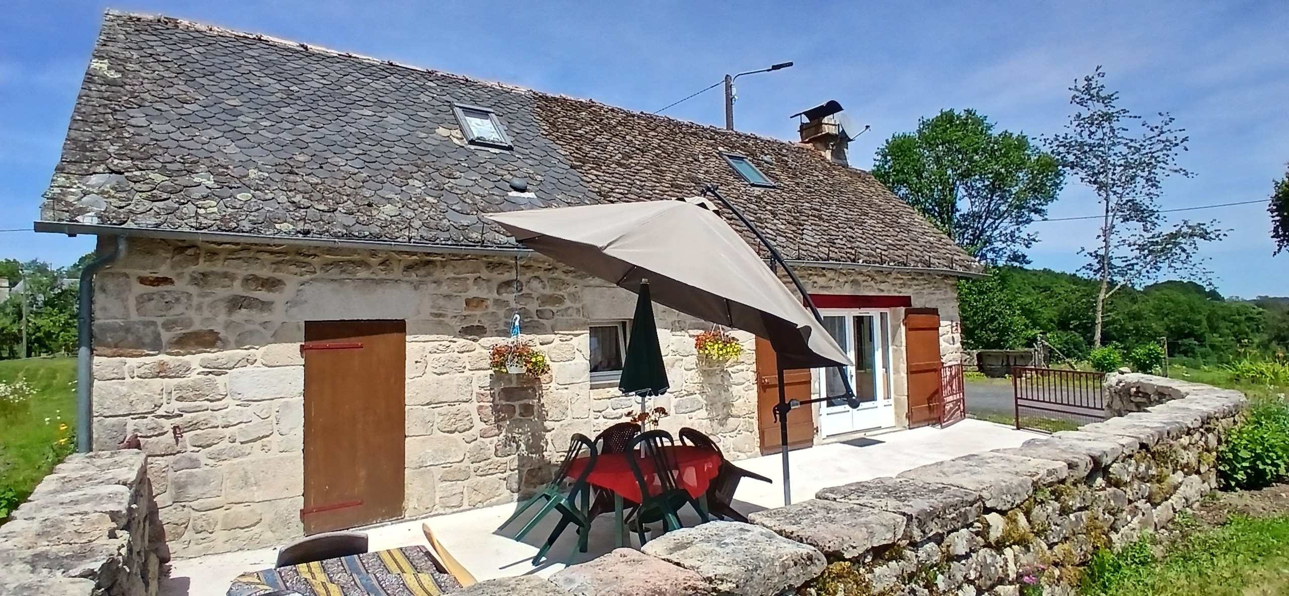 Welcome to Chez Julie – Holiday cottage for 2 people in Hautefage, near Argentat-sur-Dordogne, in Corrèze