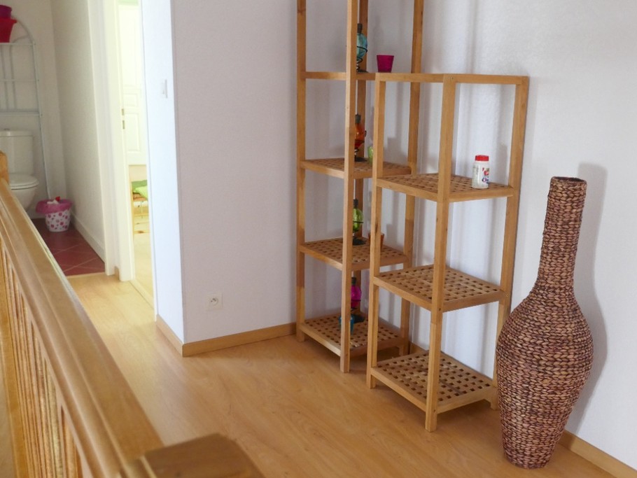 Le pallier distribuant vers les 3 chambre et la salle de bain