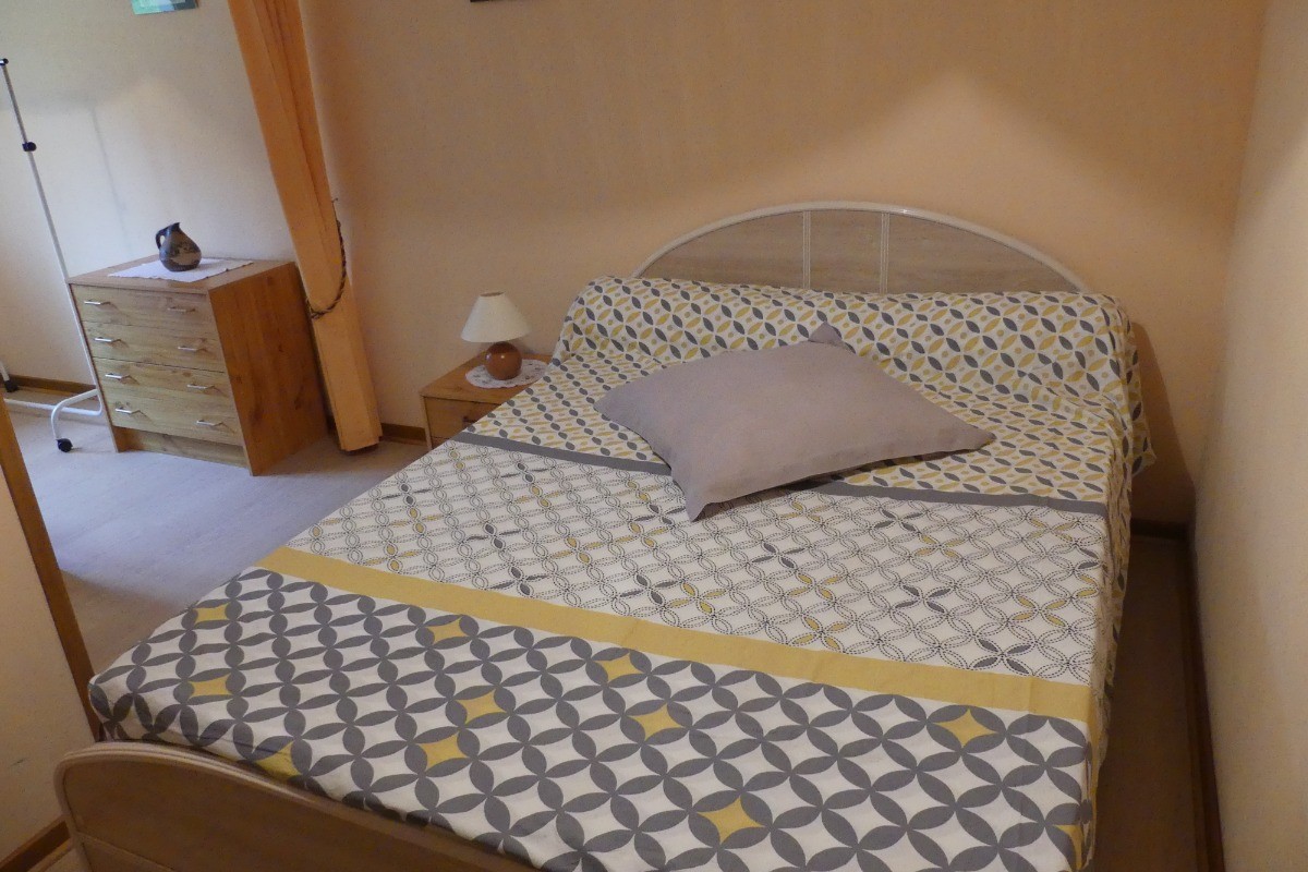 Chambre  3 pers lit 140 + lit 90
