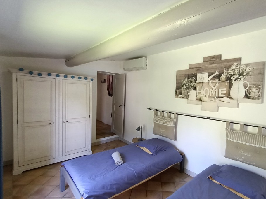 La chambre bleue du bastidon