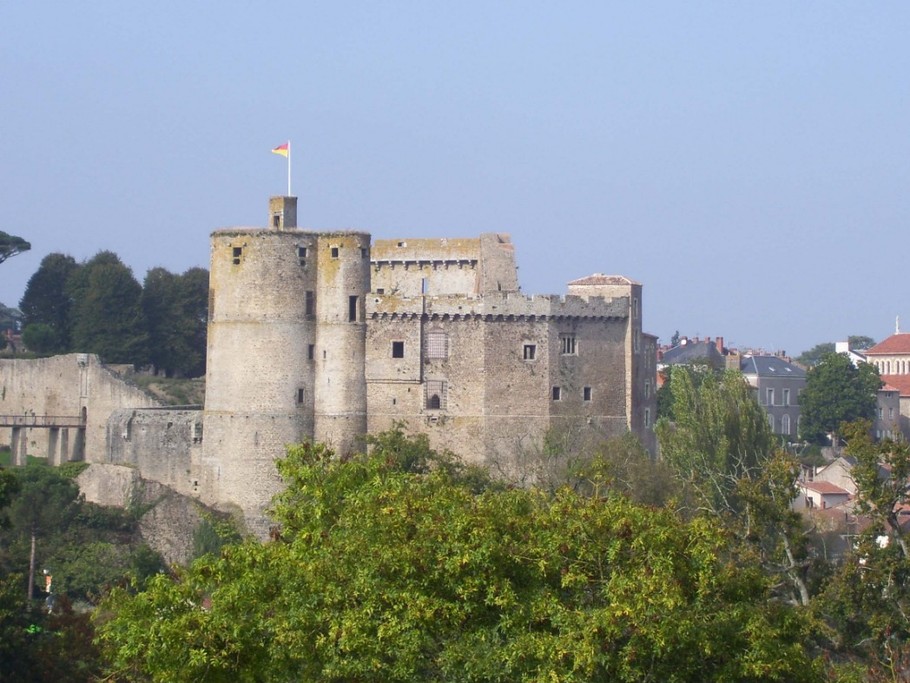 Clisson, le château et Notre dame