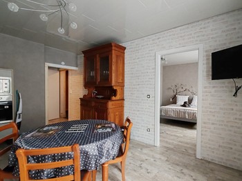 Cuisine ouverte sur salon/ séjour - Appartement Domaine du Hêtre proche des Thermes