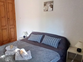 Gîte "Pic de Cluzel" : Bedroom 1