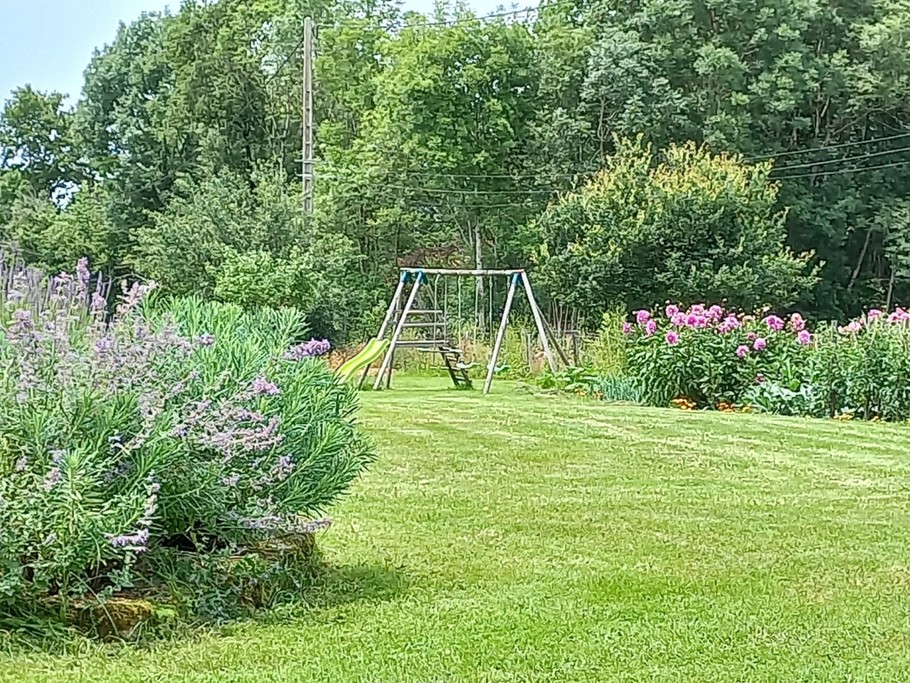 le jardin et le portique