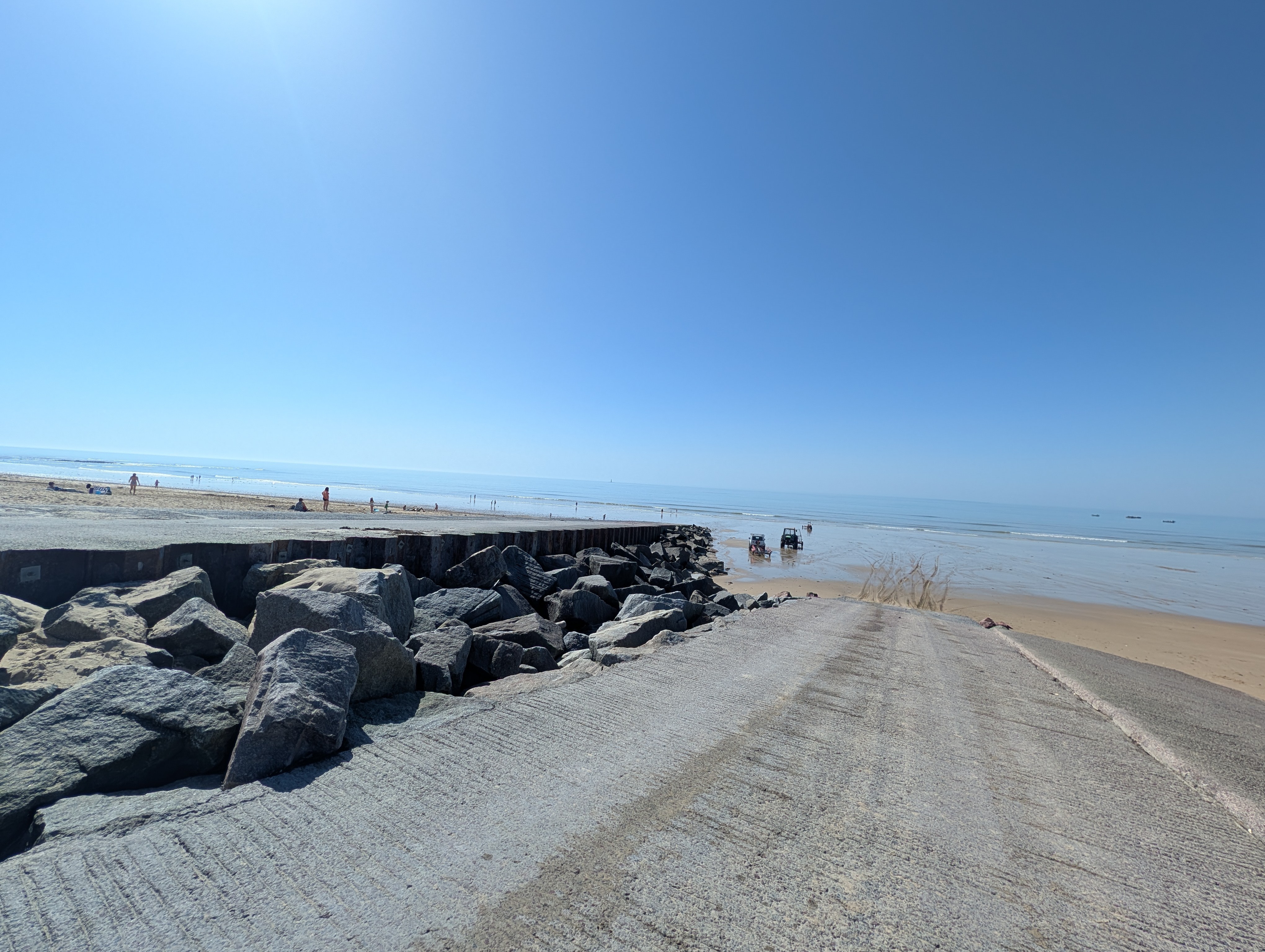 Gouville sur Mer beach