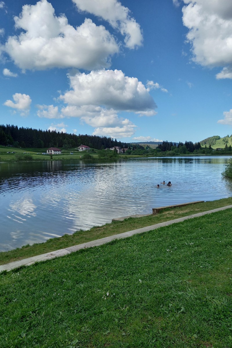 LAC DE LAMOURA