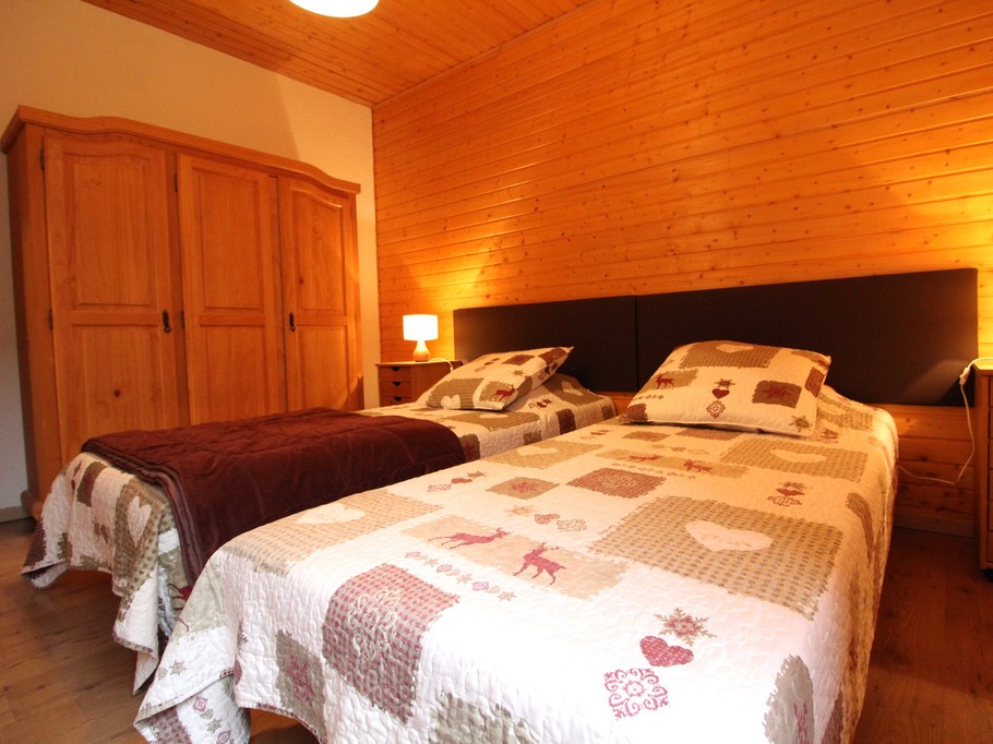 Bedroom 3 - Gîte Le Sapin, close to lakes and walks, sleeps 4-8