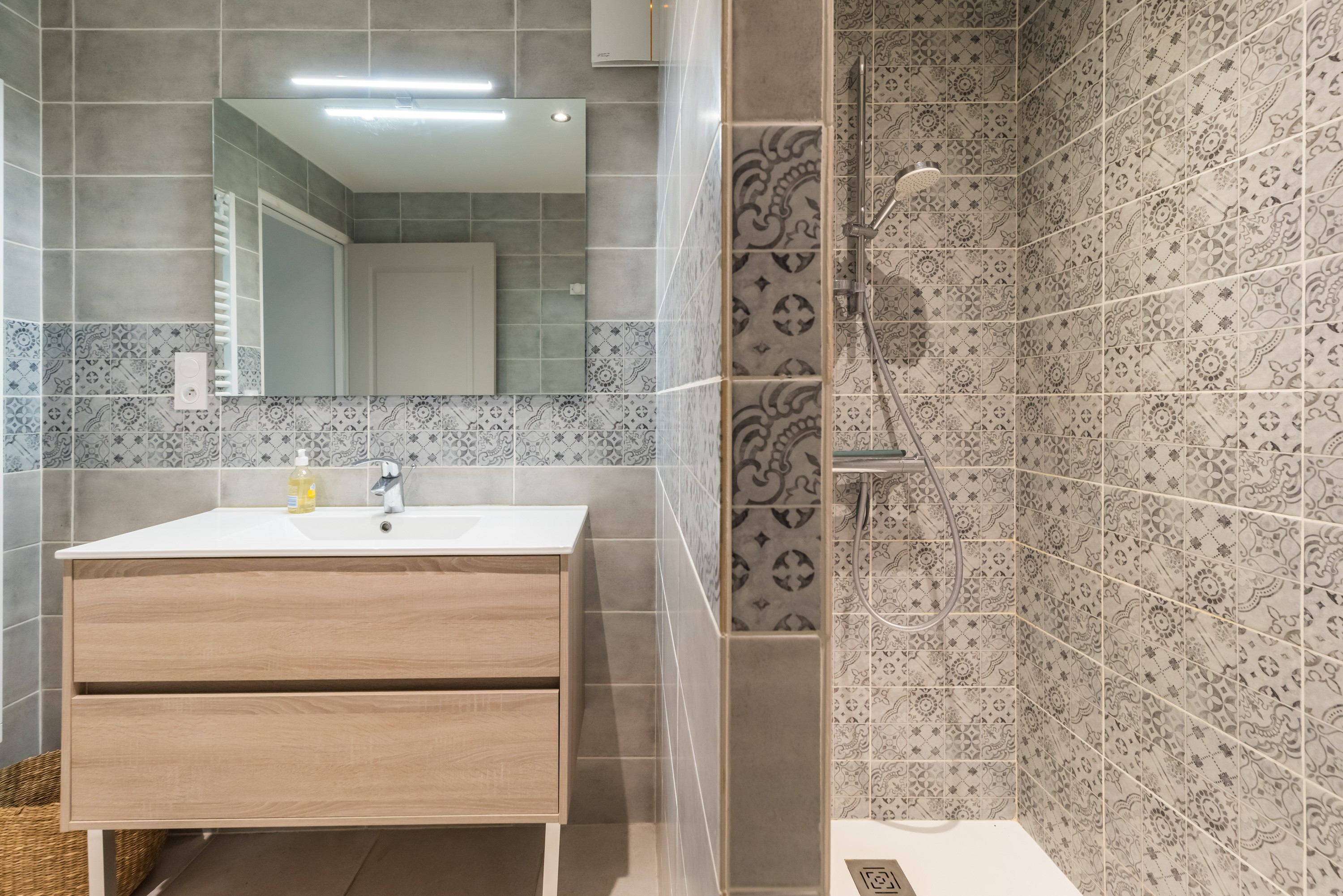 Location Paimpol Clévacances Derrien, SALLE DE BAIN RDC