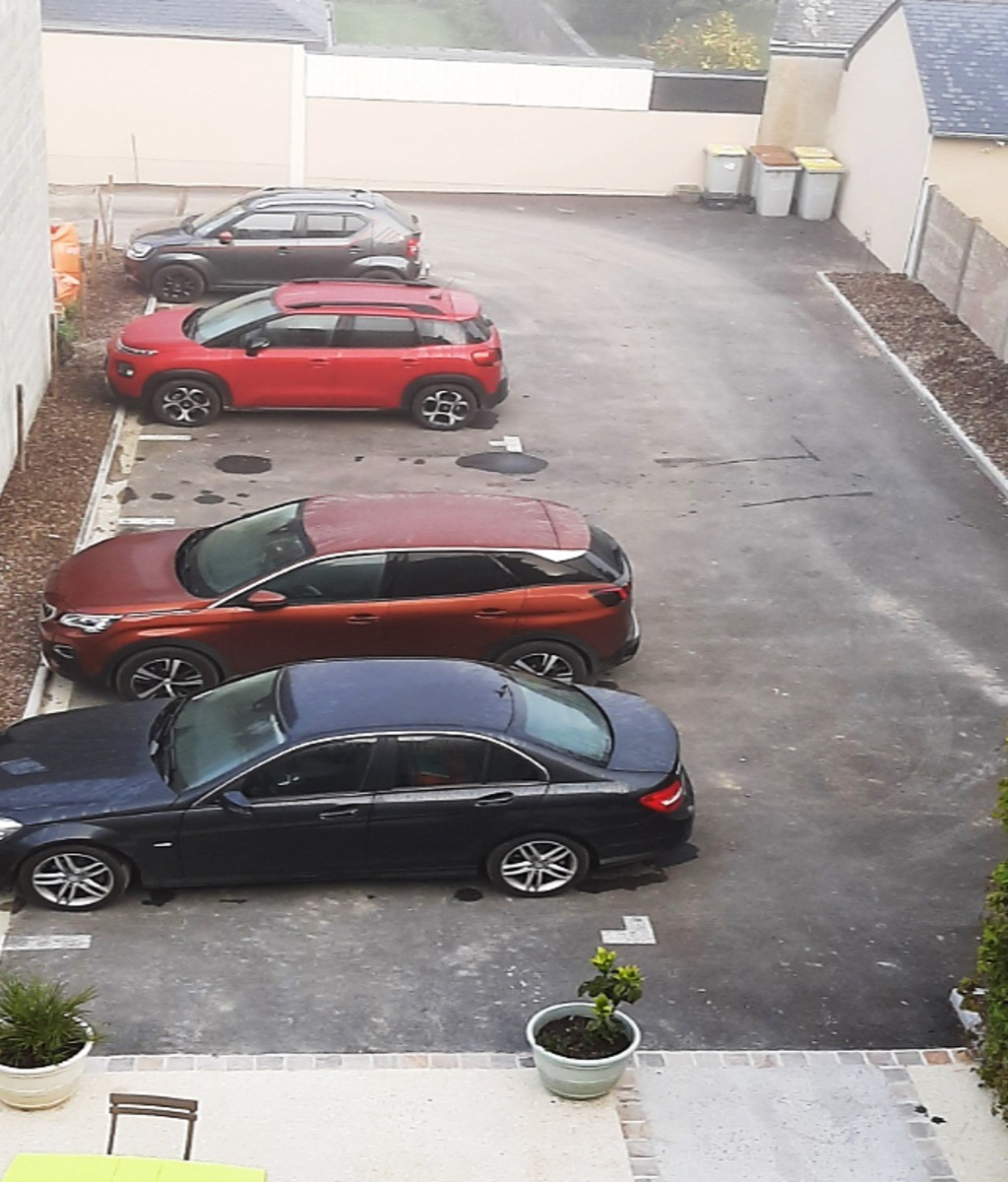 Stationnement privatif pour votre véhicule.