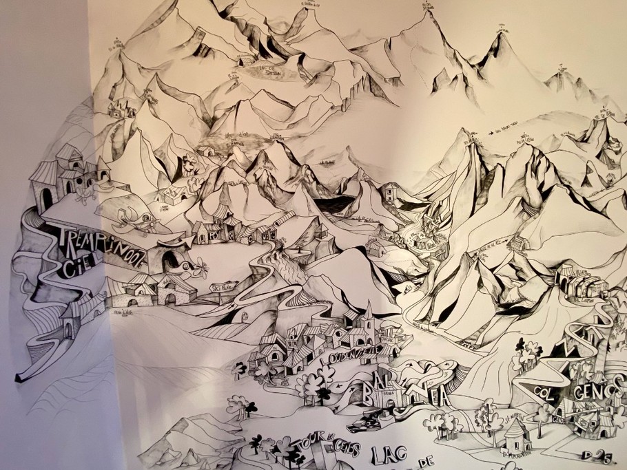 Photo 1 vue fresque artistique Vallée du LOURON