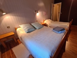 Chambre pour 3 personnes Le Logis des Granges, près de Surgères en Charente maritime