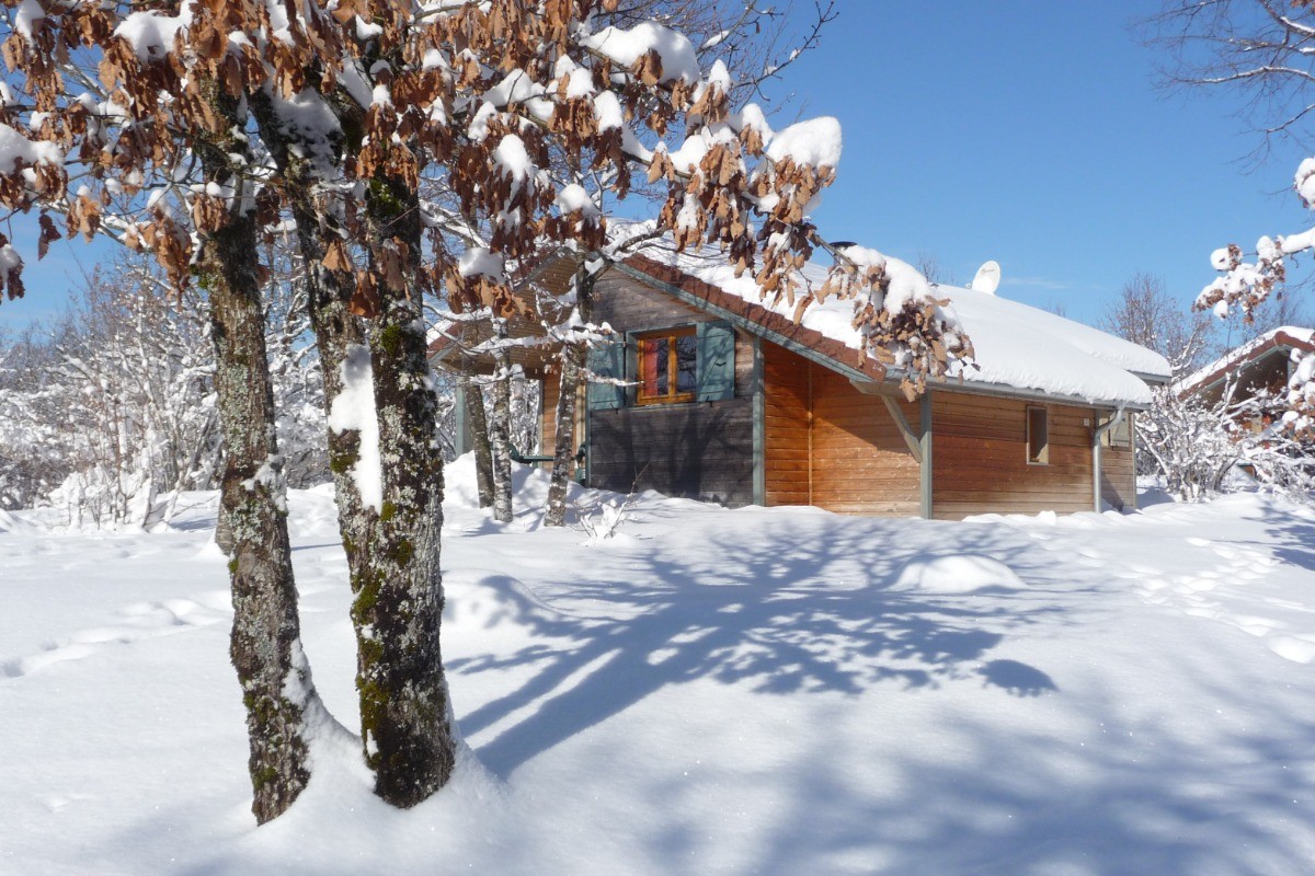Chalet-Lodges-herisson- extérieur-neige