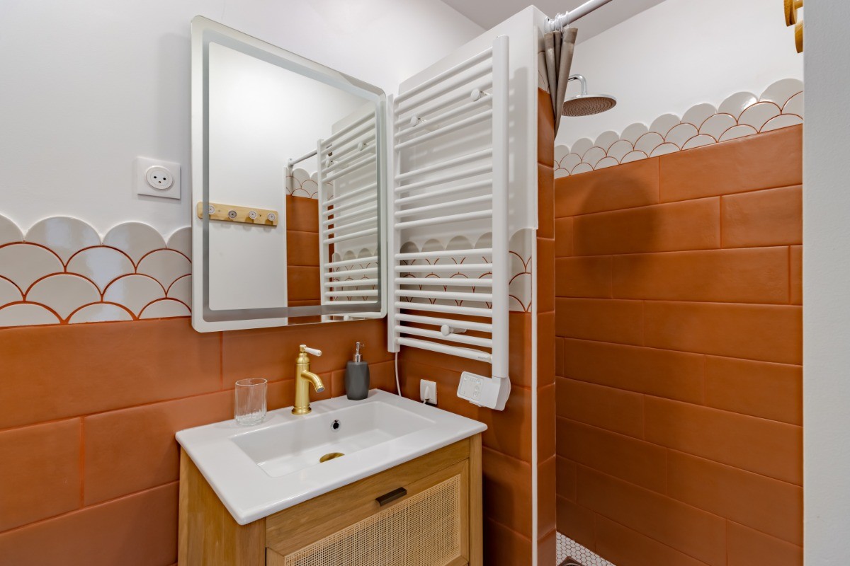 Salle d'eau chambre 4 MOULIN DE SIRAMON à St Céré Lot 46