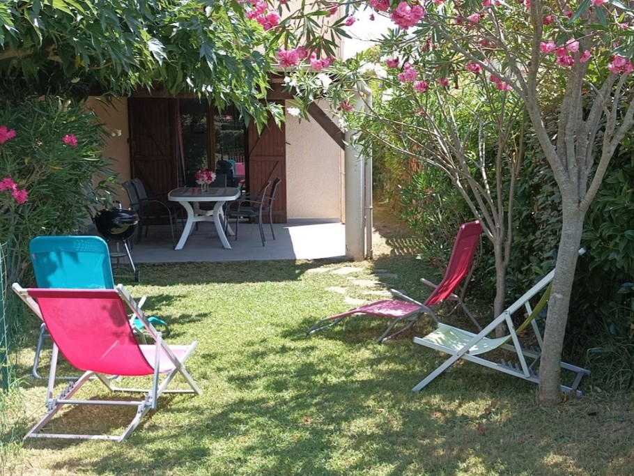 Le jardin côté terrasse