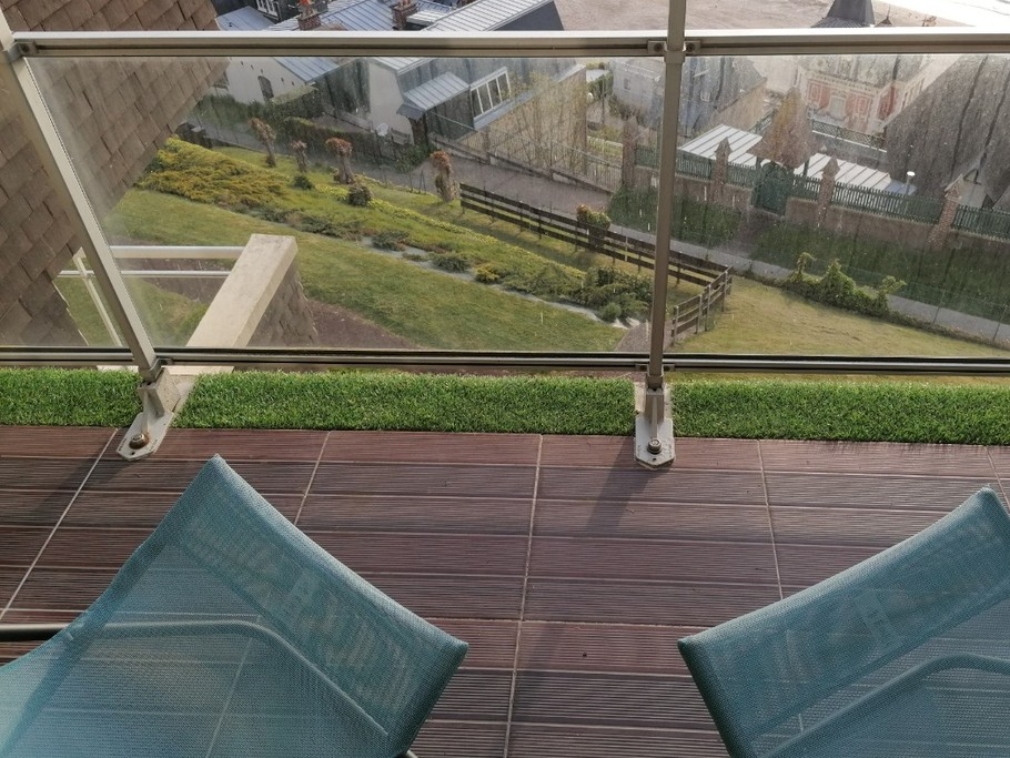 Vue du balcon-terrasse