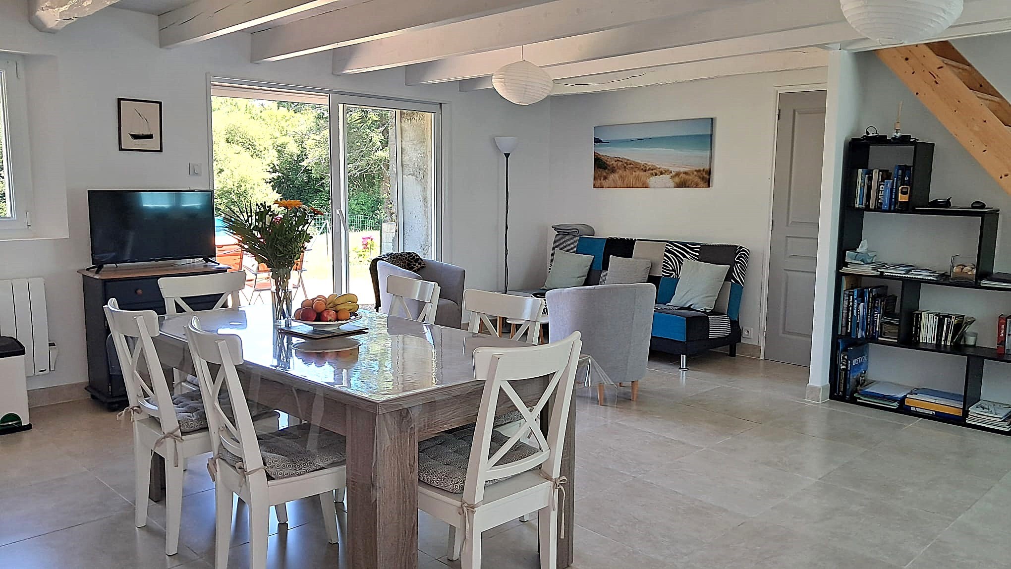 a spacious and pleasant place to live...