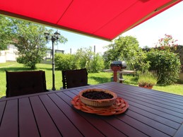 Terrasse - Appartement Chez Reine - Location de vacances - Étival-Clairefontaine