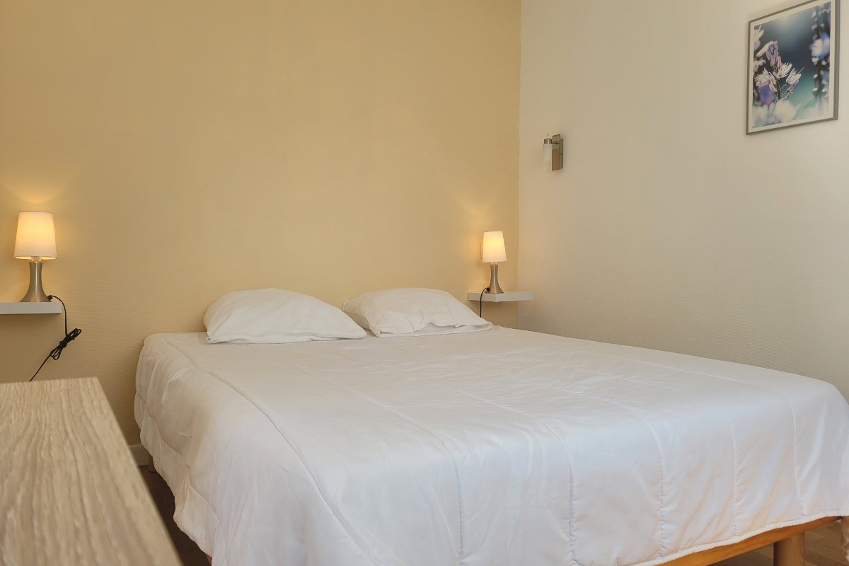 GUEDON, location, Clévacances, Binic, première chambre lit double