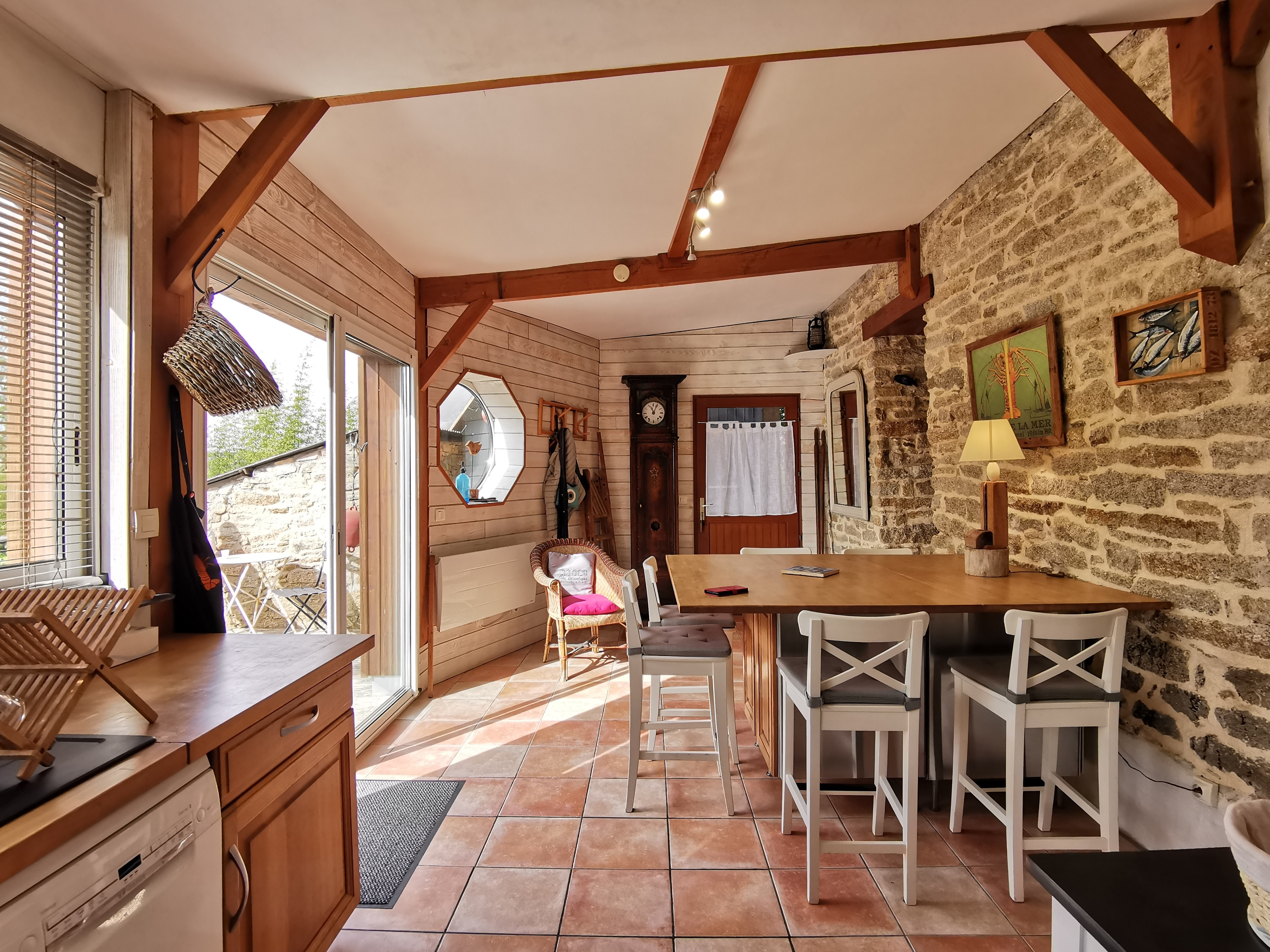 living room-kitchen