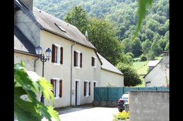 Location à Sassis - appartement rez de chaussée avec jardin