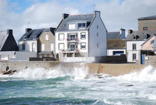 la maison est située face au chenal