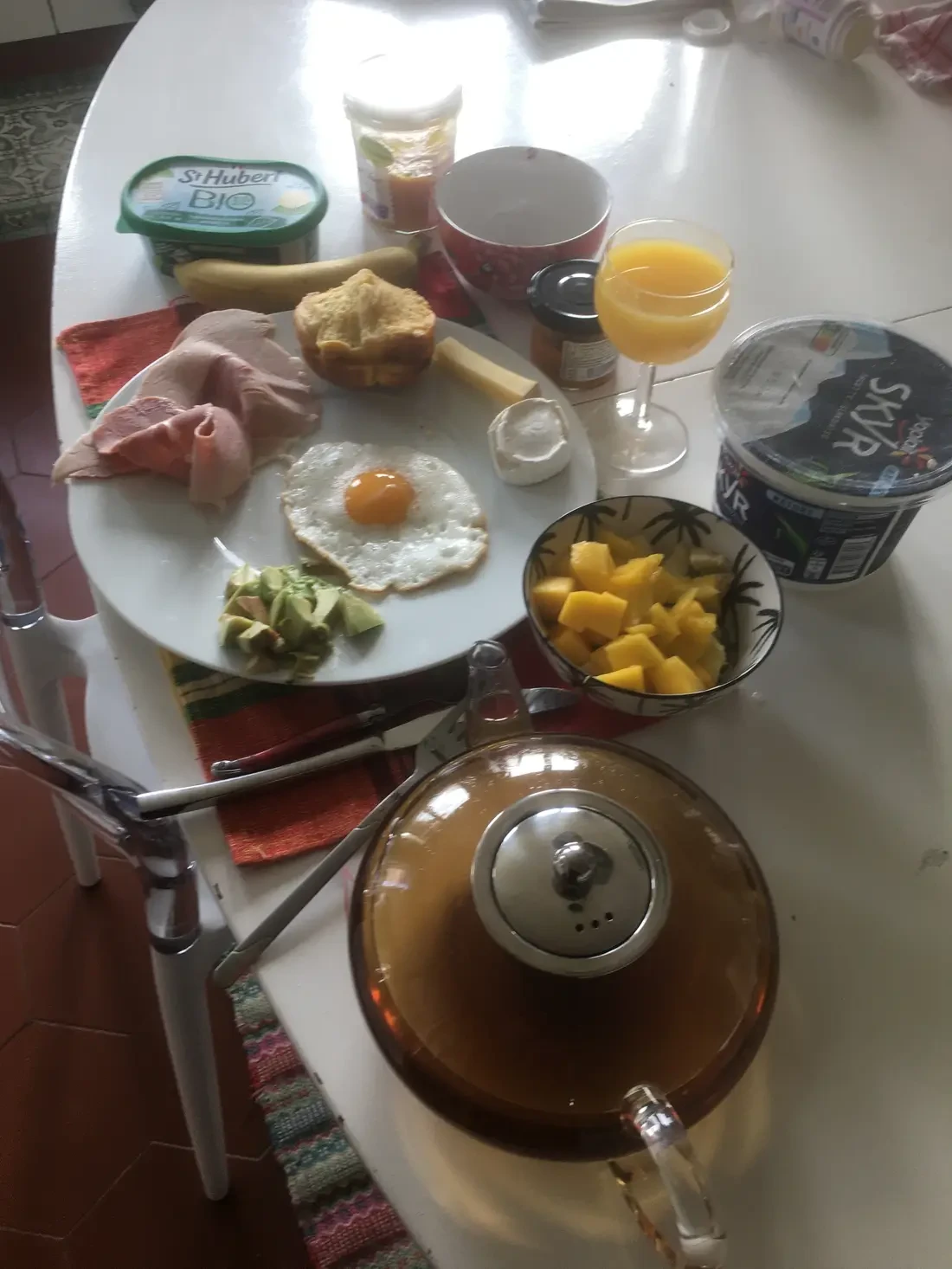 Example of a sweet and savoury breakfast