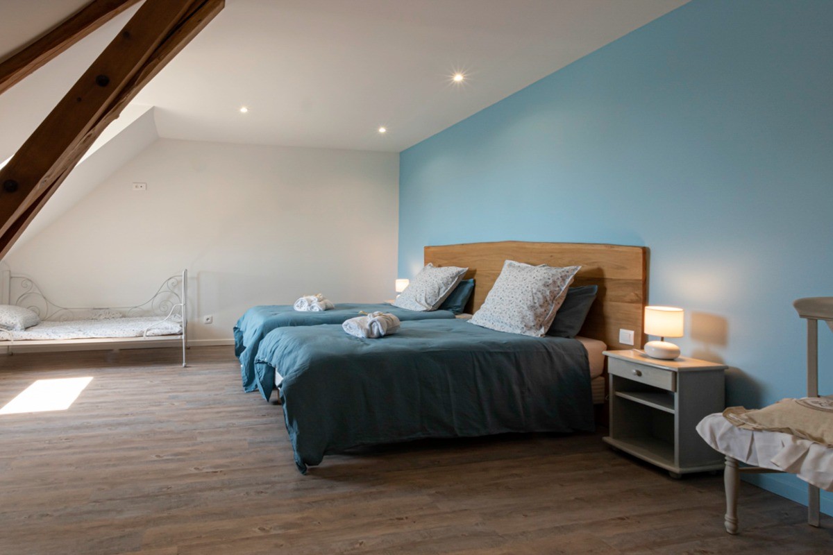 Chambre Clémence lits simples en option à la réservation au gite entre terres et vignes à Châtillon sur Morin