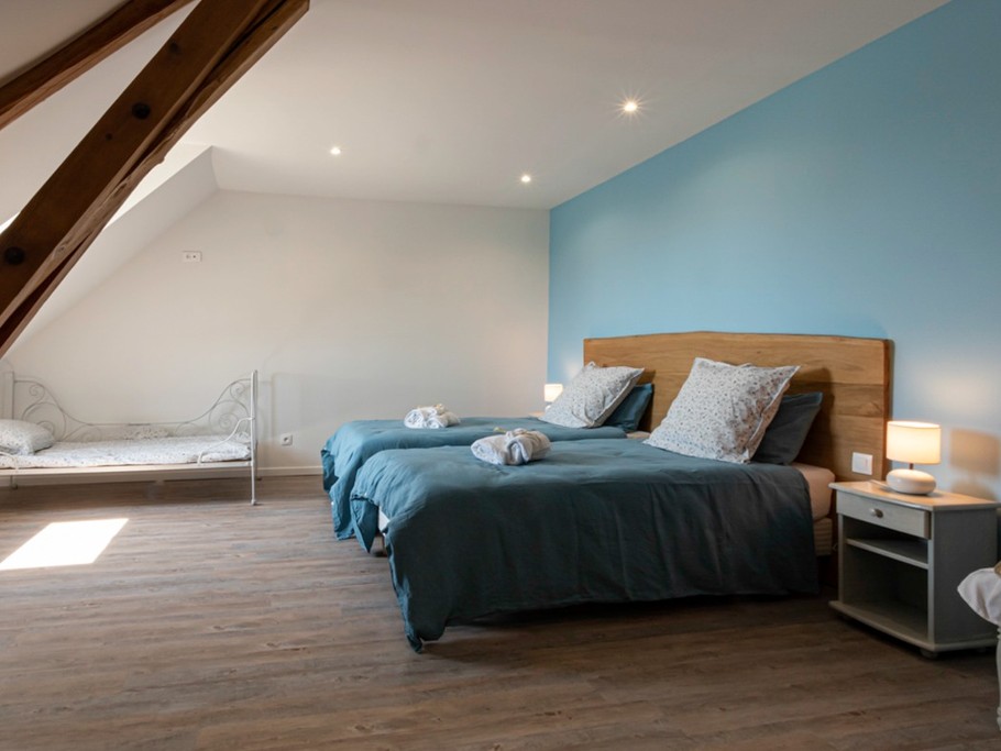 Chambre Clémence lits simples en option à la réservation au gite entre terres et vignes à Châtillon sur Morin