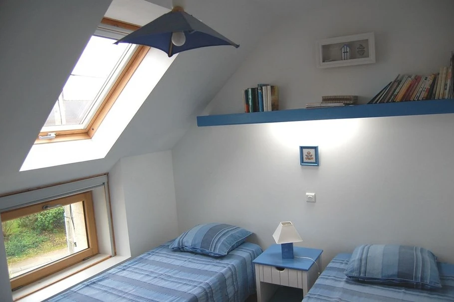 Chambre avec 2 lits 90