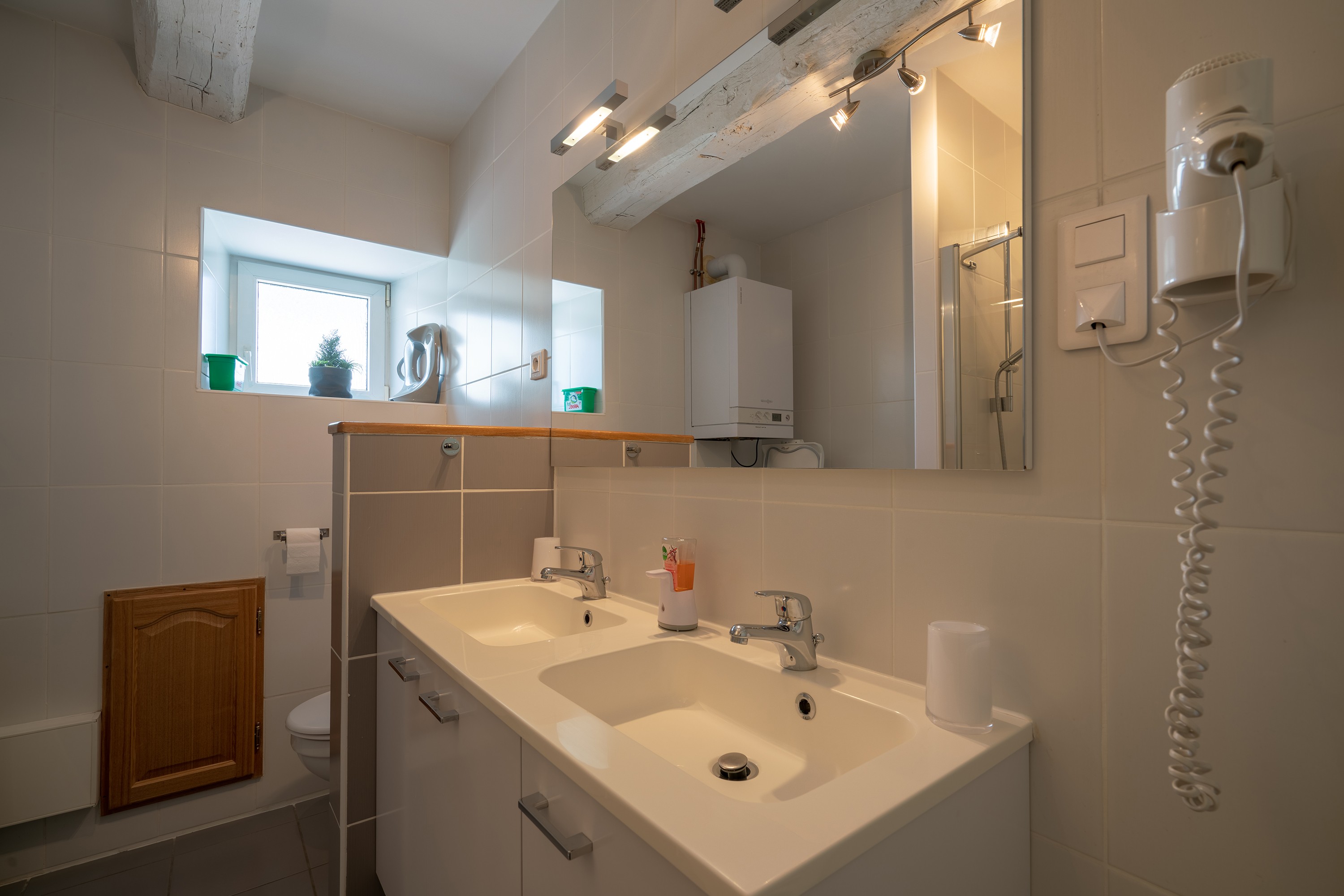 salle de bain et WC 1er étage