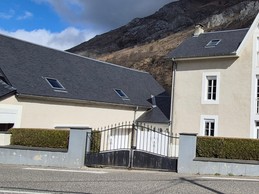 Front of the 2 gîtes