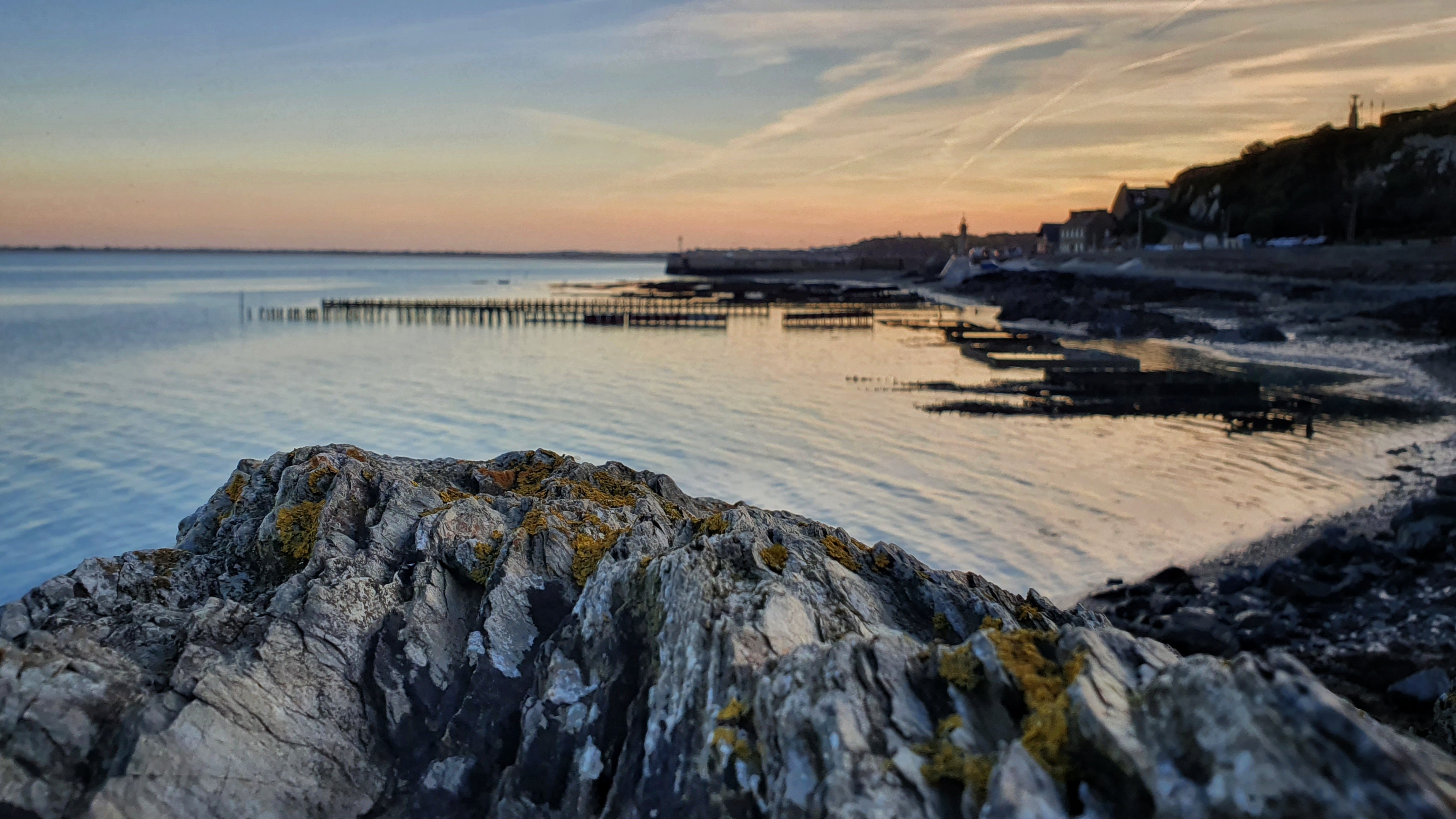 Le port de la Houle à Cancale, à 300 mètres de la location
