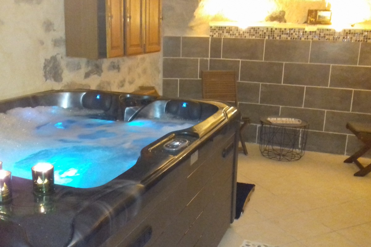 La Dame Blanche - Chambre Cordon de Royat - SPA