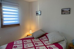 Chambre 1 avec deux lits en 80 modulables en un lit en 160