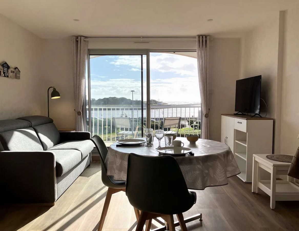Living room - harbour view