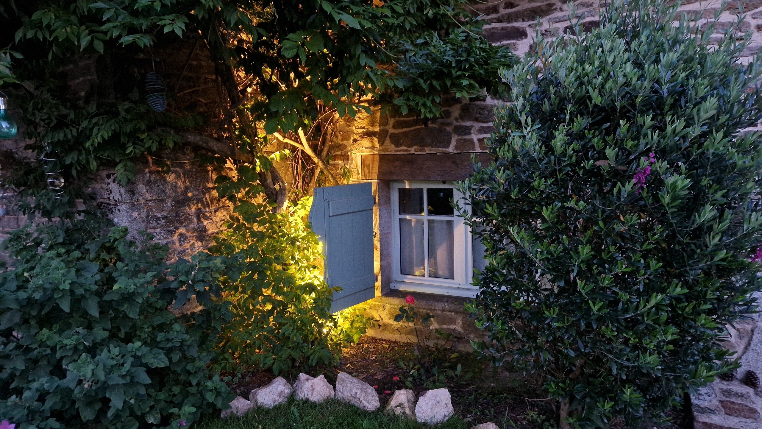 Fenêtre sur jardin