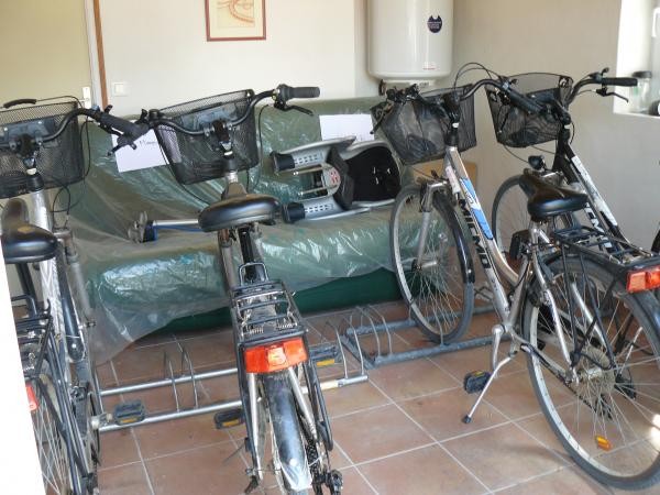 Le local à vélos - 2 vélos vous seront prêtés