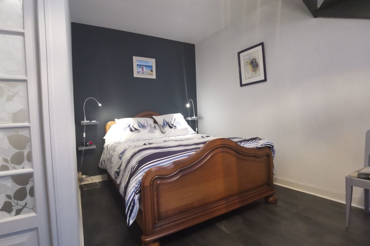Chambre avec 1 lit 140