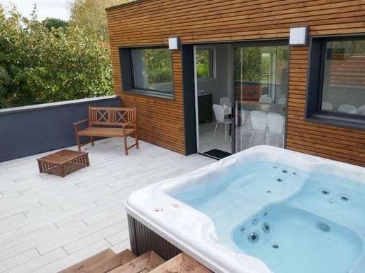 spa et terrasse