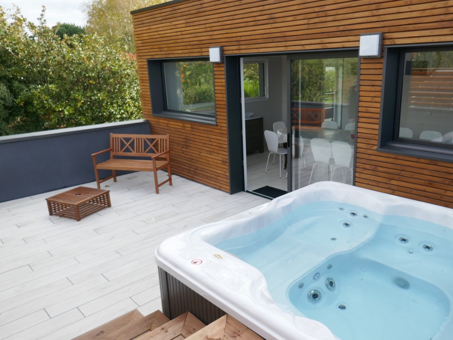 spa et terrasse
