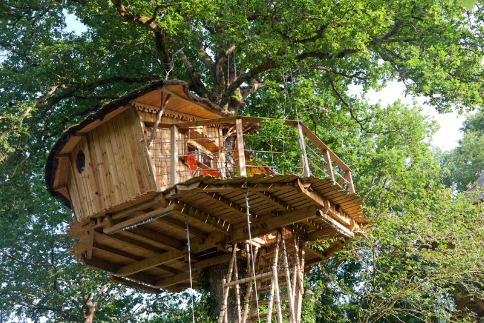 Cabane dans les arbres pour 4 personnes, Défi Planet, Dienné, Vienne