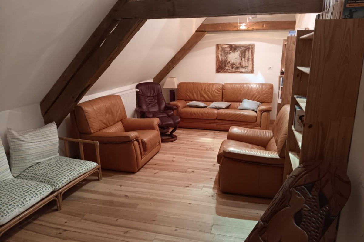Salon vue sur cour