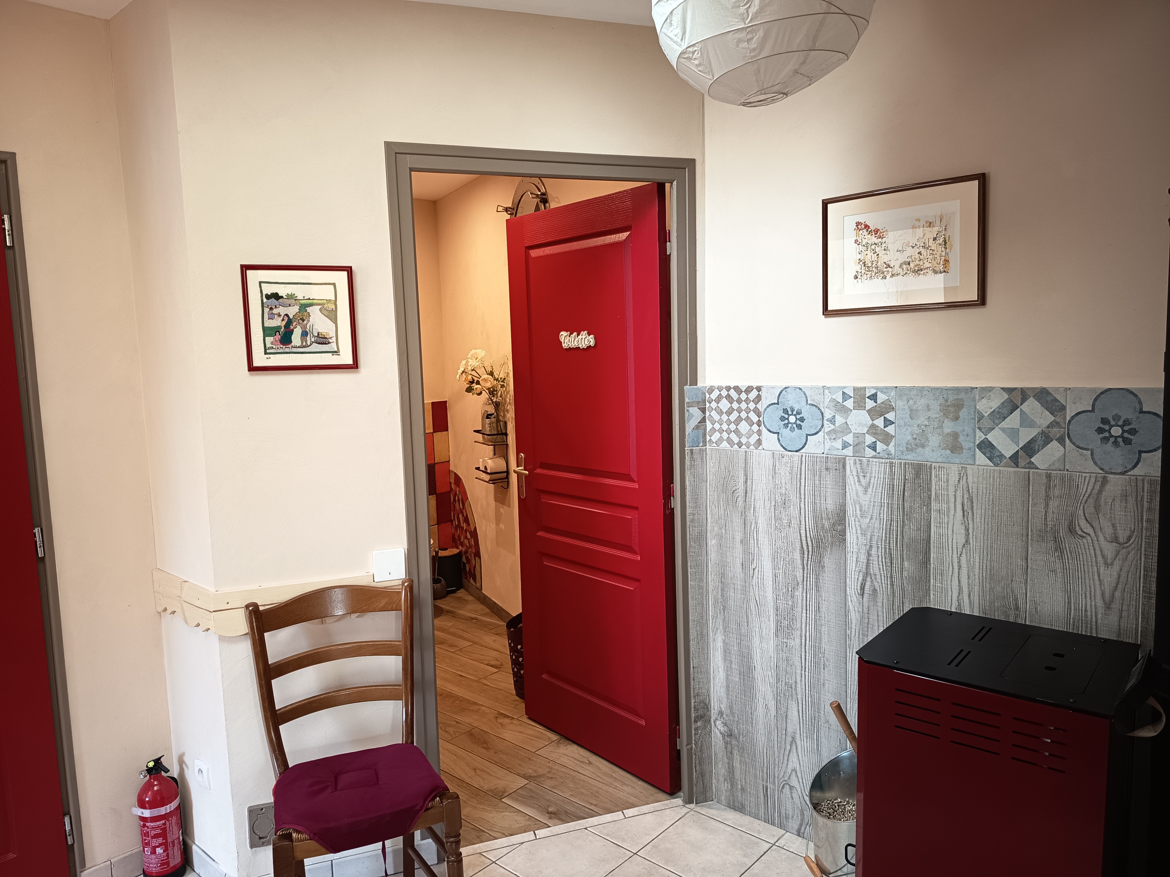 Hall, access to bedrooms and bathroom