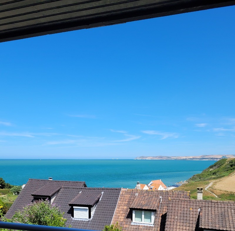 vue sur mer de la terrasse arrière