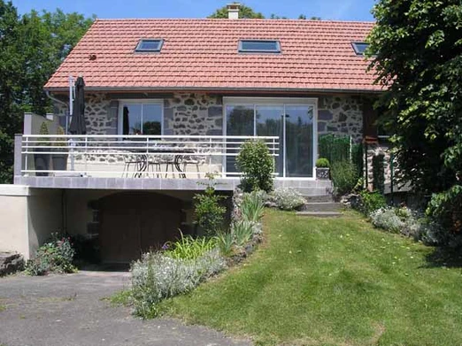 Aloreedubois, gîte 6 pers., Saint Ours les Roches, Puy de Dôme, Extérieur