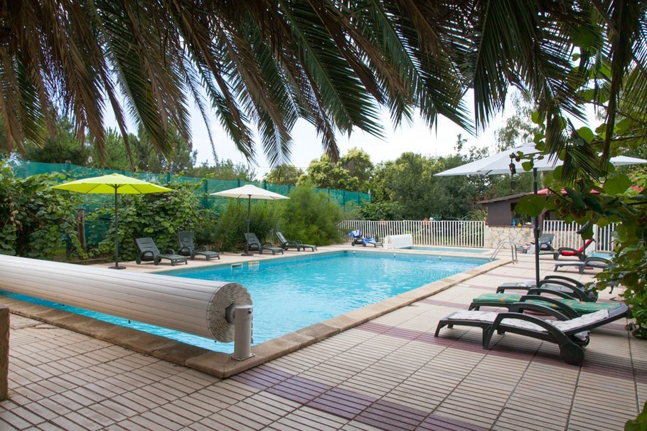 Piscine commune avec 2 bassins