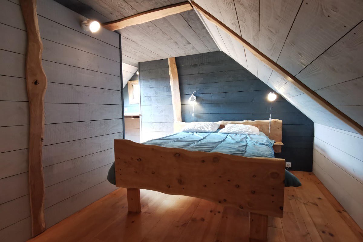 First floor: Bedroom 1 - Bed 140